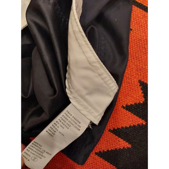 Abercrombie and Fitch Men's Navy & White Swim Trunks, Bathing Suit in Size XL. - Picture 10 of 16